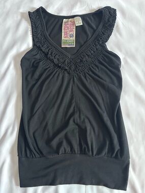 Black Sleeveless Ruffled Y2K Tank Top by Fresh Brewed Size Small